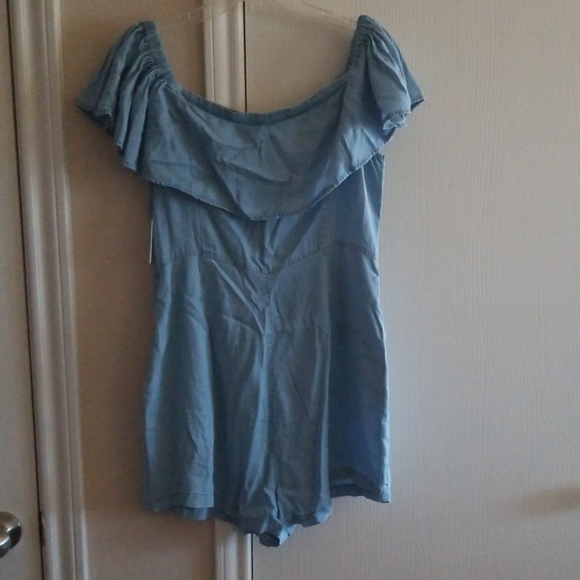 Romper - Picture 2 of 2